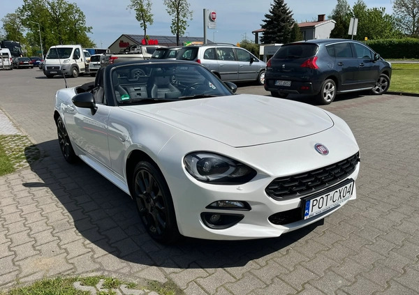 Fiat 124 Spider cena 89500 przebieg: 45750, rok produkcji 2019 z Koszalin małe 92